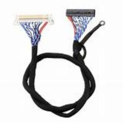 Black Low-Voltage Display Serial Cable 1-5m for Smooth Data Transmission
